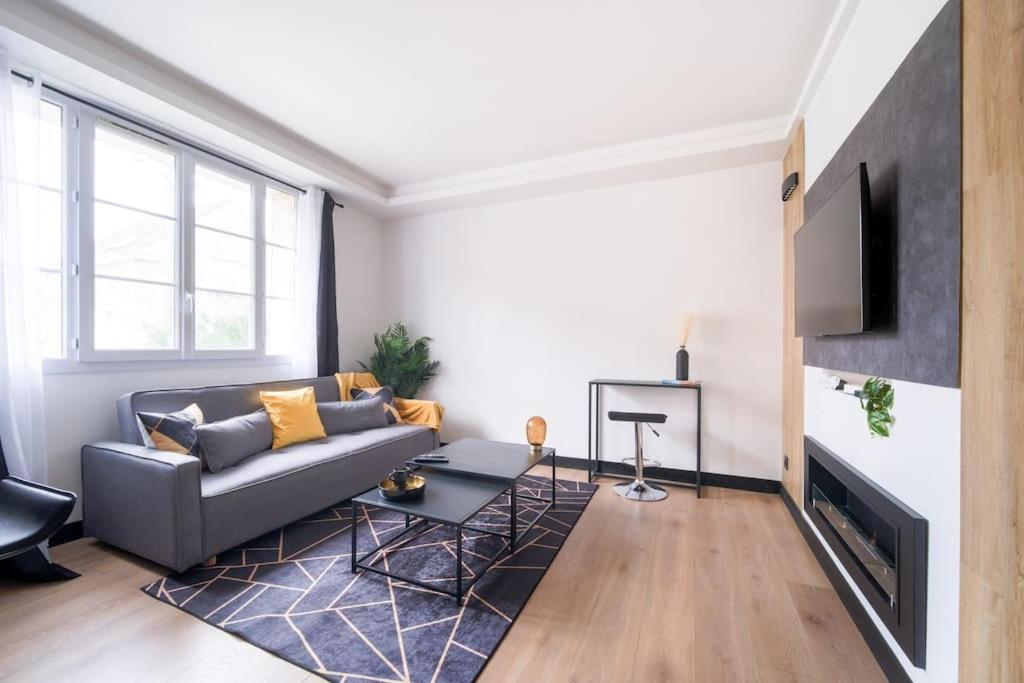 Apartamento Le Black & White - 10 Min Orly, 3 Min Gare Juvisy Athis-Mons Exterior foto