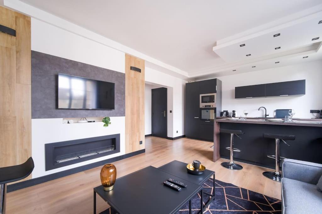 Apartamento Le Black & White - 10 Min Orly, 3 Min Gare Juvisy Athis-Mons Exterior foto